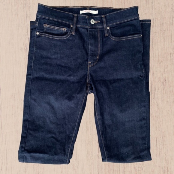 Levi’s slimming skinny ankle jeans 27 - Picture 4 of 14